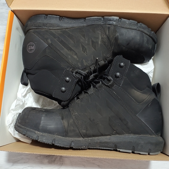Timberland light weight safety boots - Picture 2 of 3